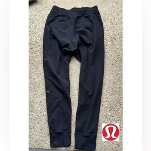 Lululemon Men’s Jogger Sweatpants size Medium Black